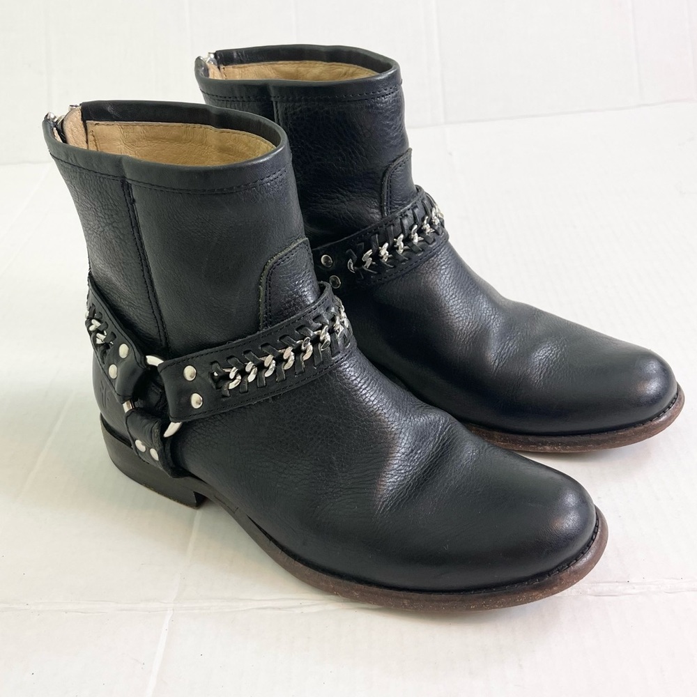 Frye Leather Moto Style Ankle Boots size 9 Black Back Zipper Closure